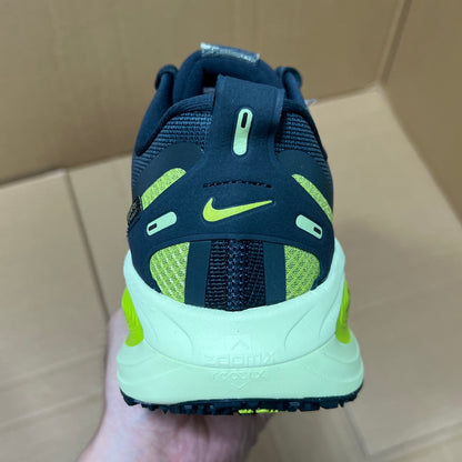 Vomero 18 Gore-Tex Seaweed/Light Liquid Lime