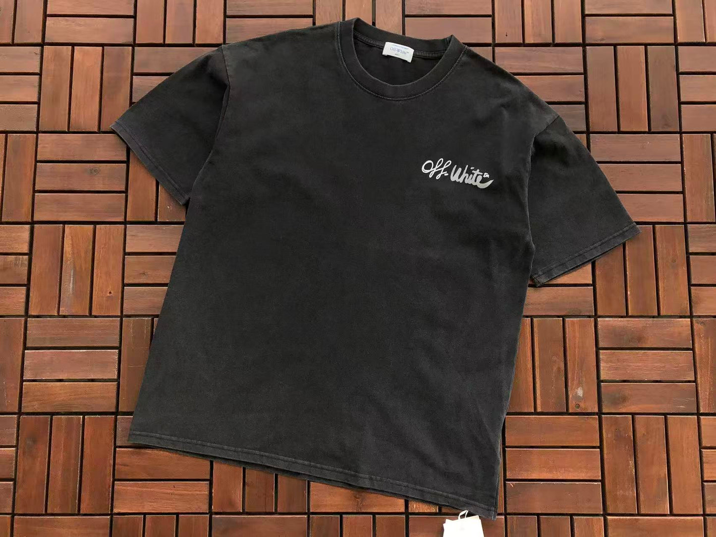 T-shirt Off