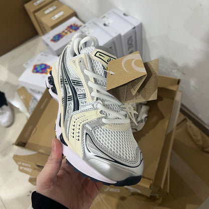 Kayano 14 Bege White Black