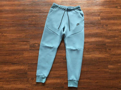 Conjunto Tech Fleece Azul e Branco