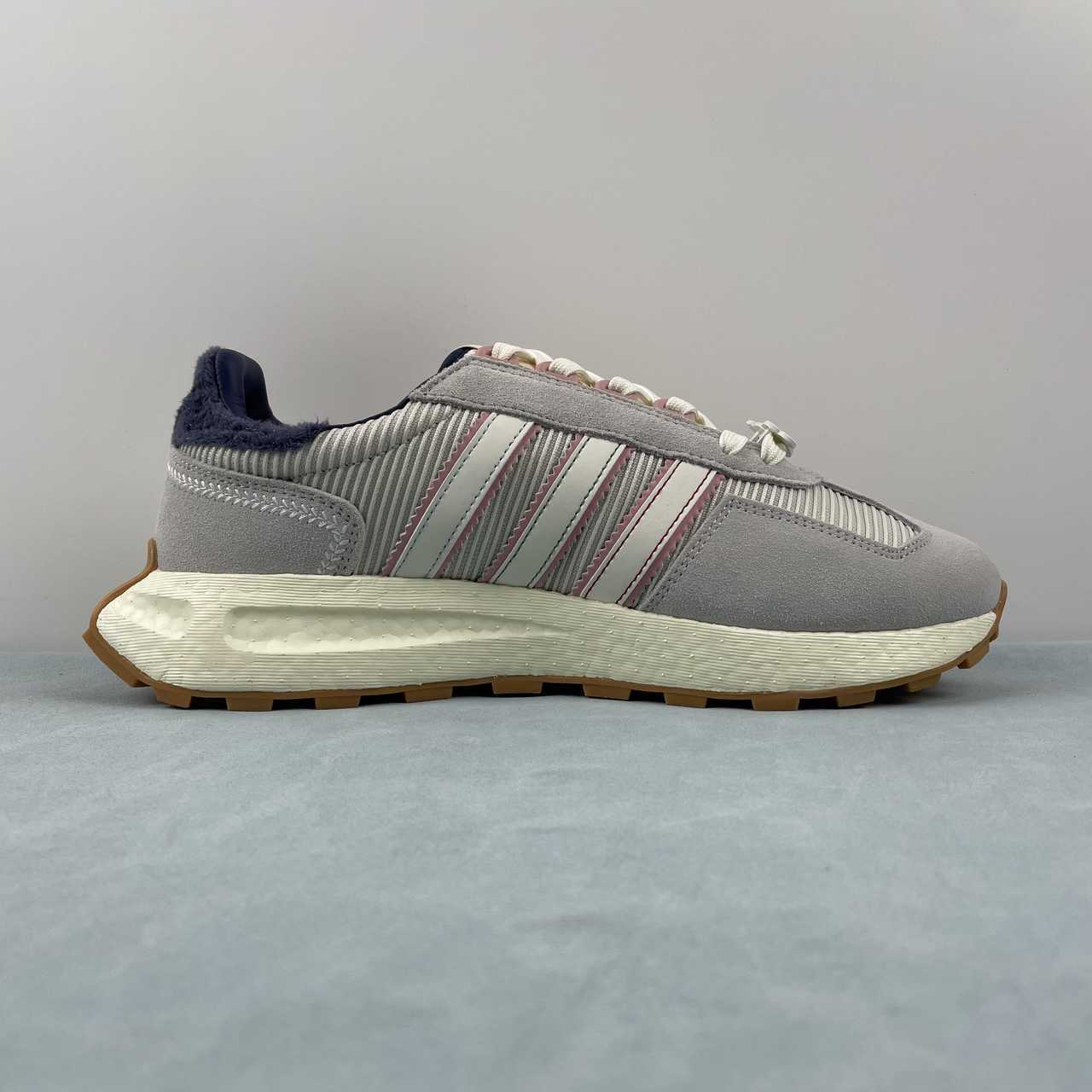AD Retropy E5 Grey White Rose