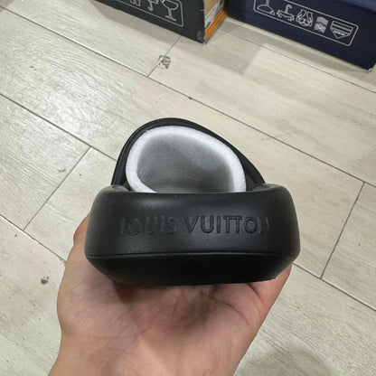 Chinelo Lv Black