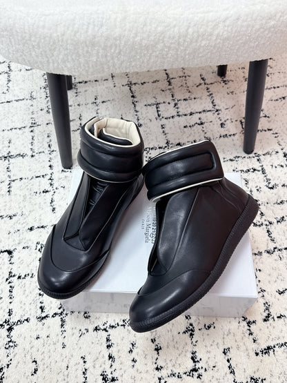 Maison High Black Lether
