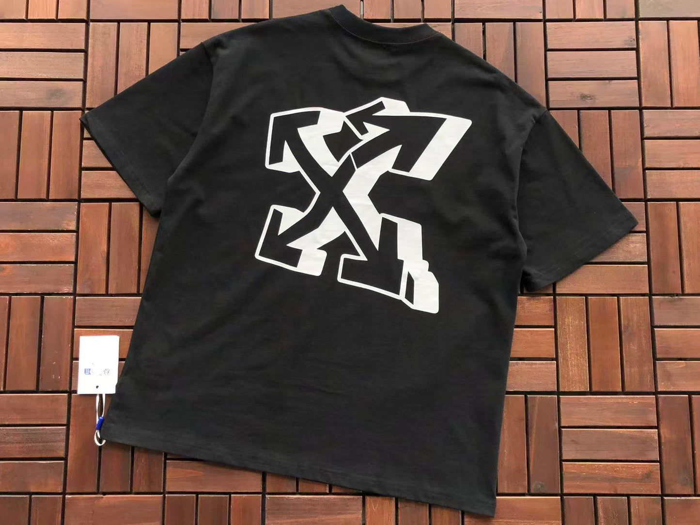 T-shirt Off