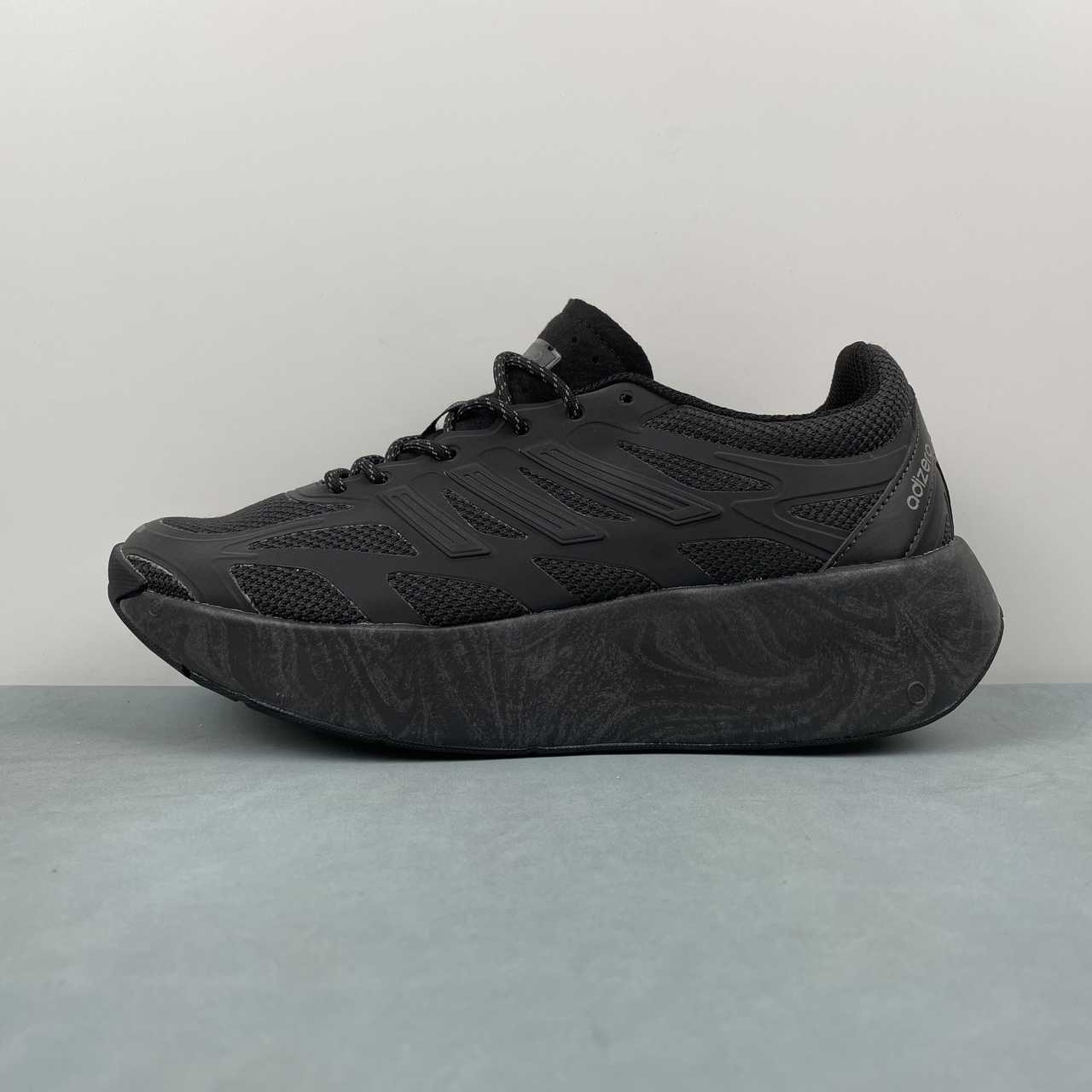 Adizero Aruku All Black