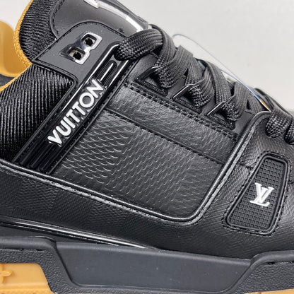 Trainer Black and Brown Sole