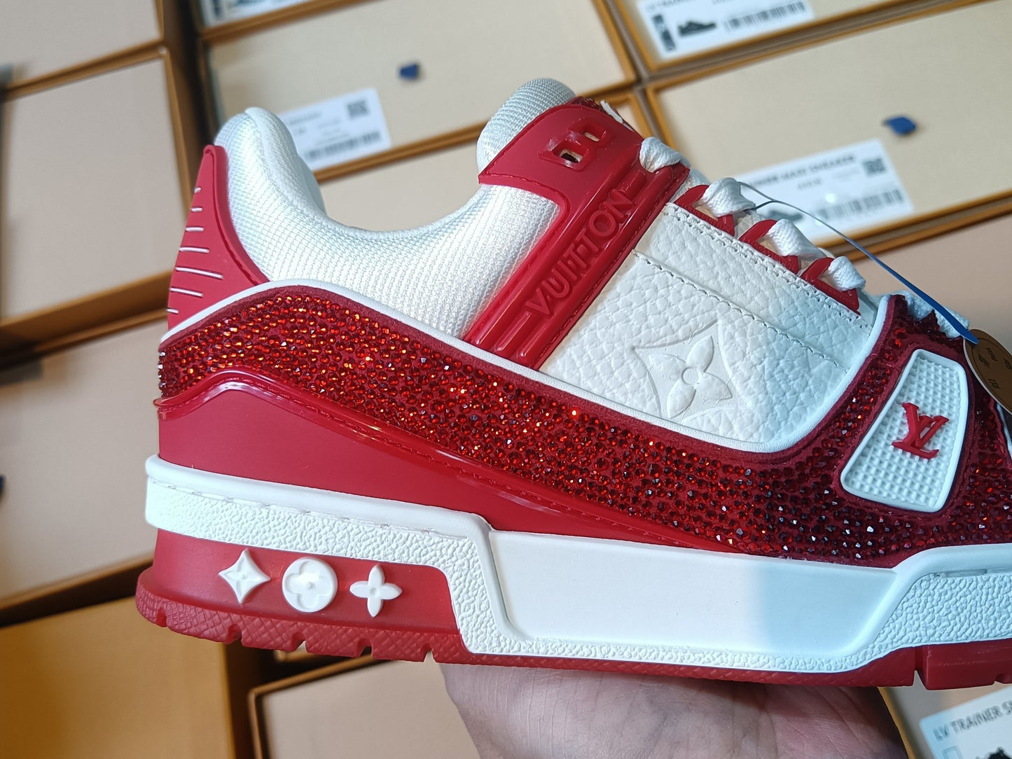 Trainer Red Crystal