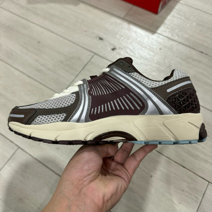 Air Zoom Vomero 5 Brown