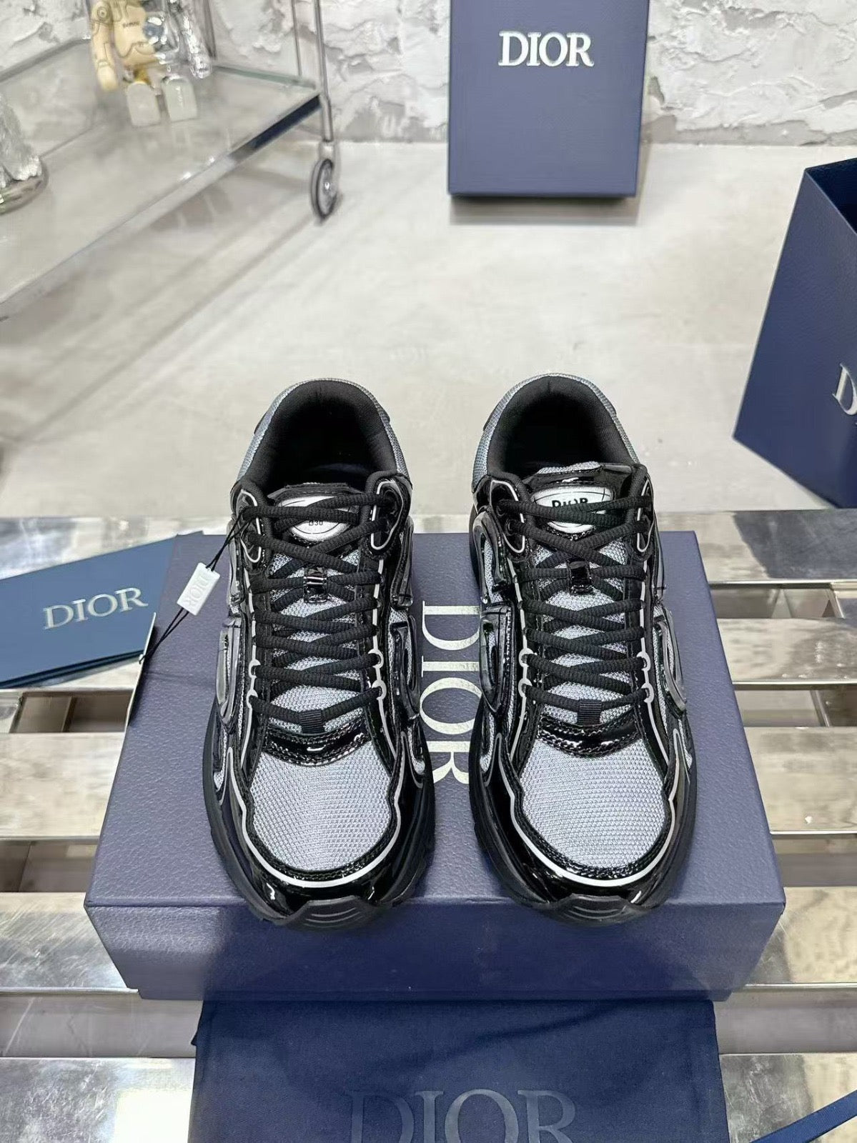 Aware B30 Black