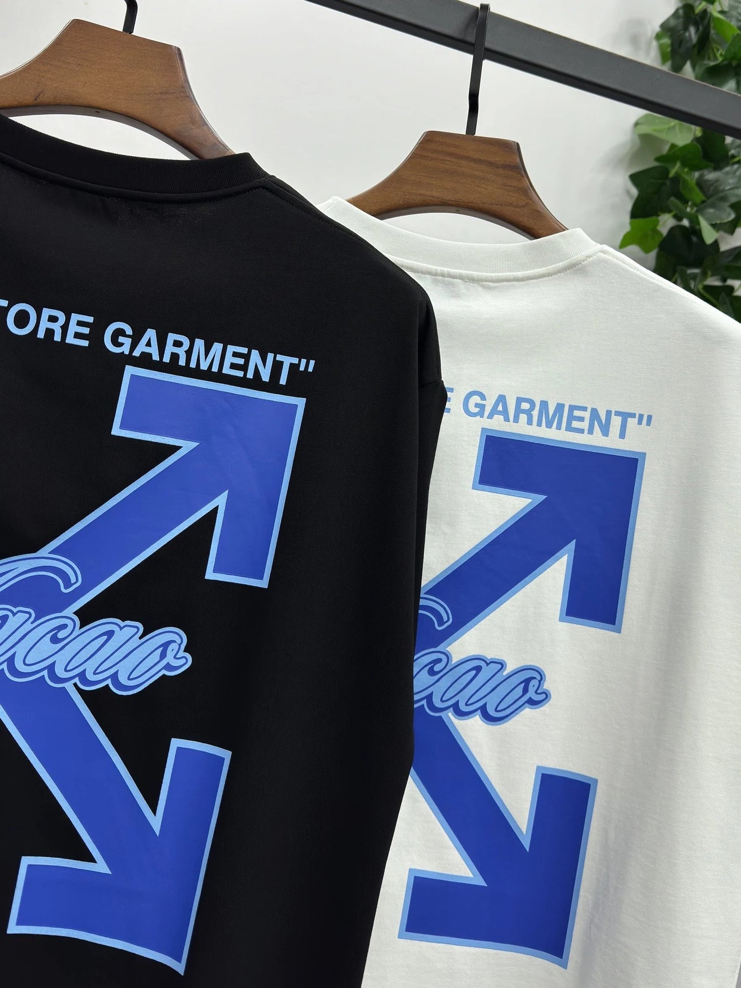 Off-White Tshirt “Local Store Garment”