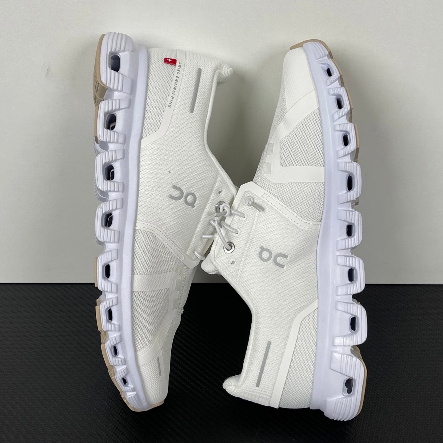 On Cloud 6 White