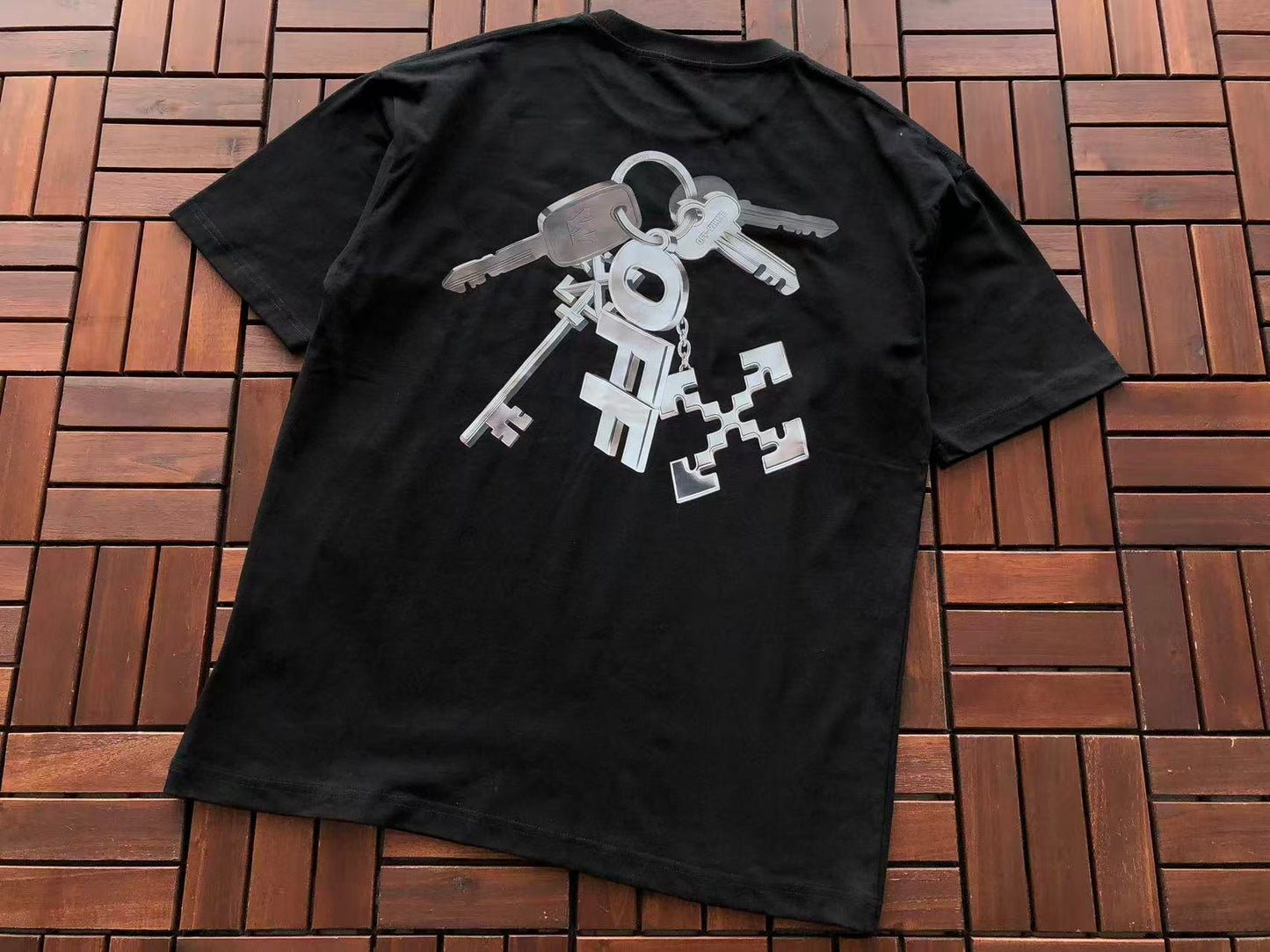 T-shirt Off