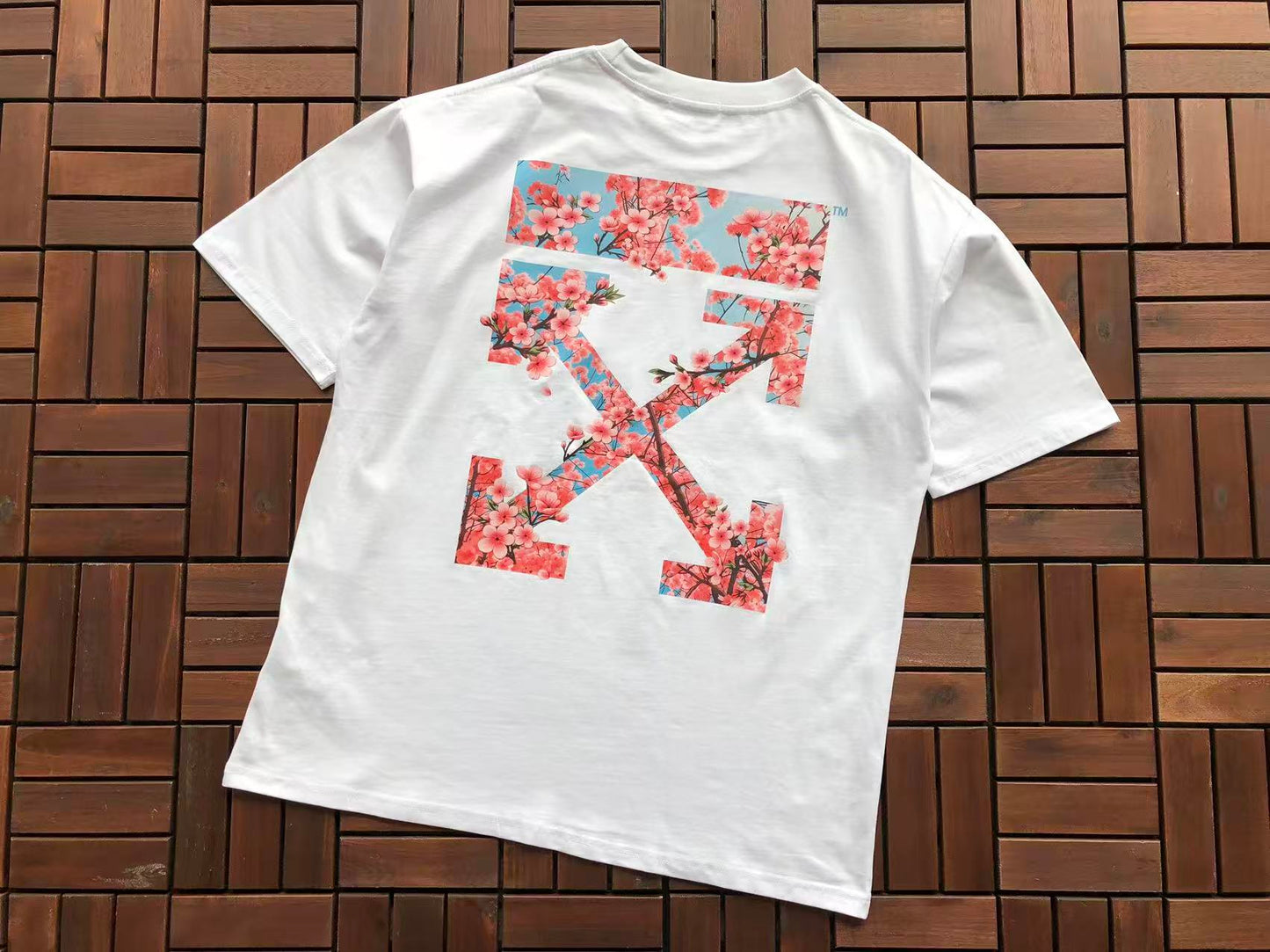 T-shirt Off