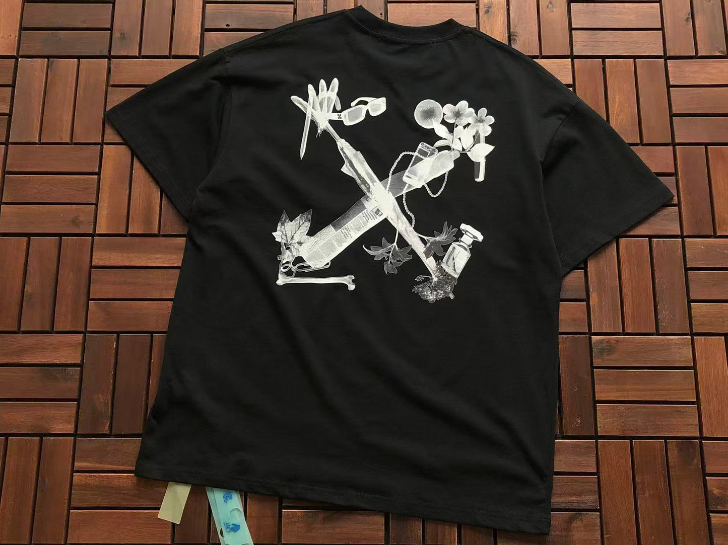 T-shirt Off