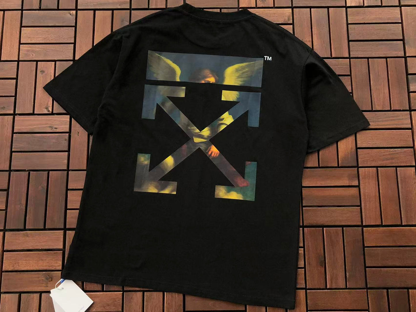 T-shirt Off