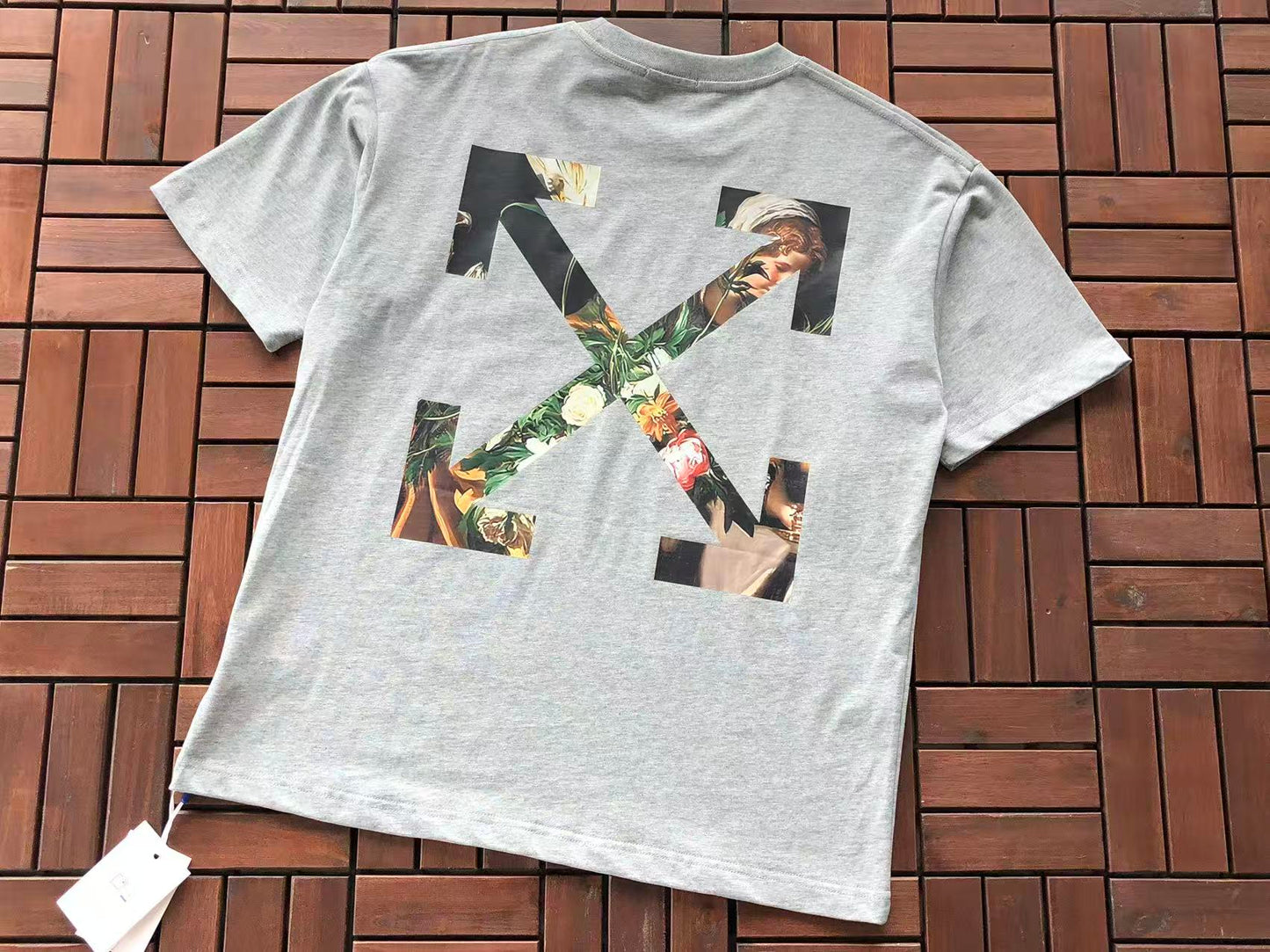 T-shirt Off