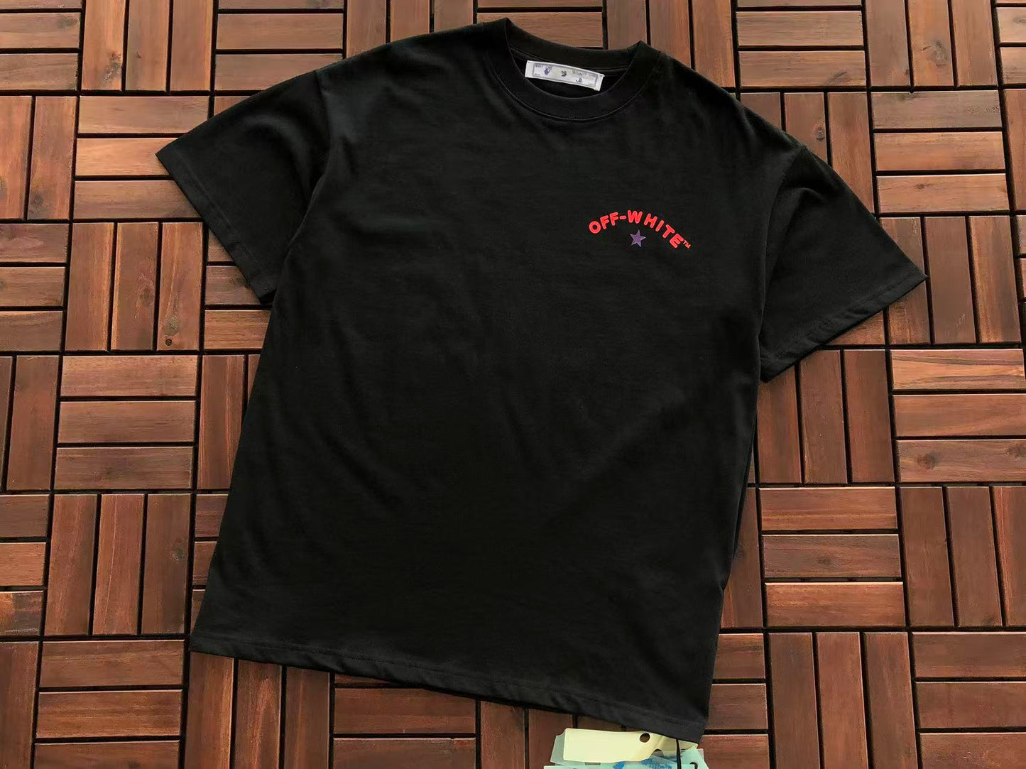 T-shirt Off
