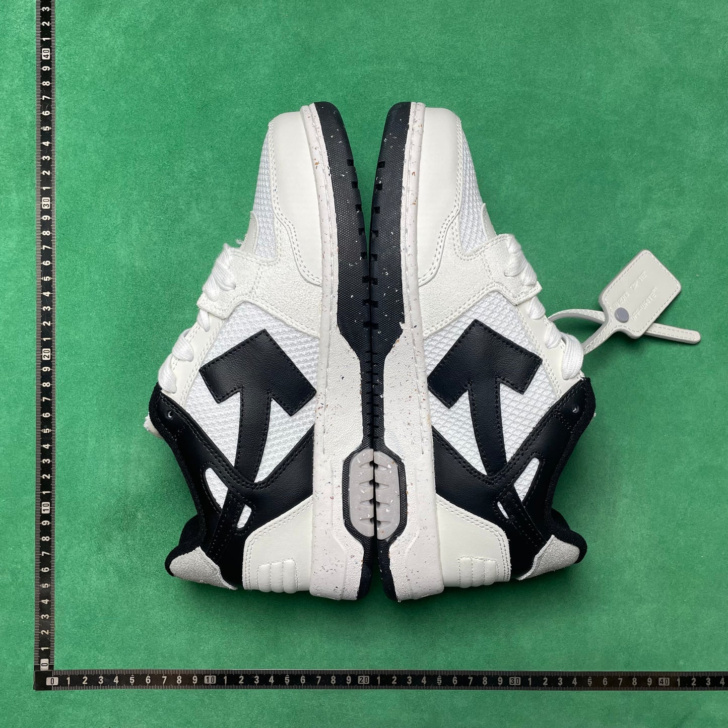 Out Of Office Set Black Sole