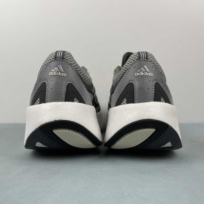 Adizero Aruku Grey Black