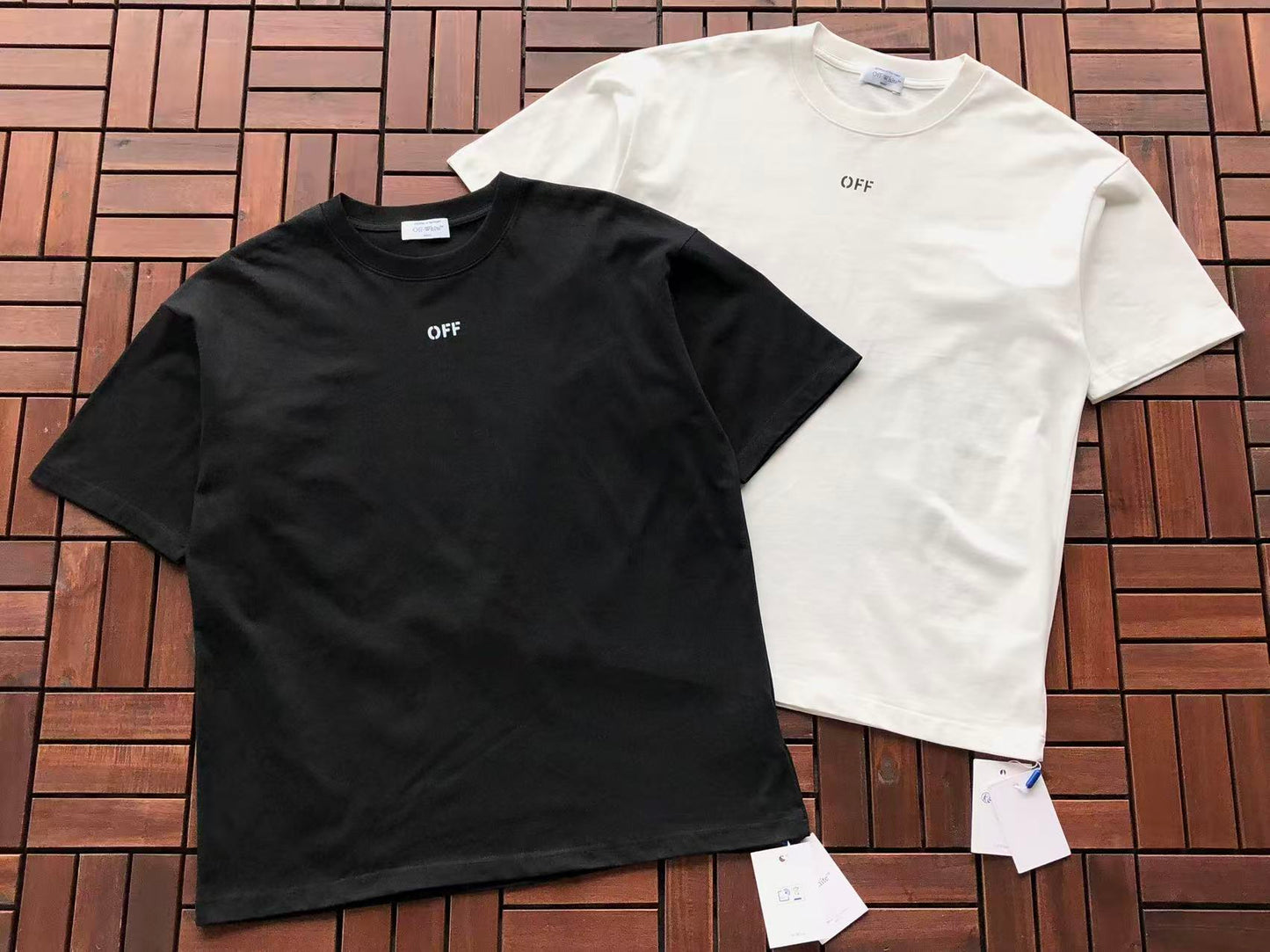 T-shirt Off