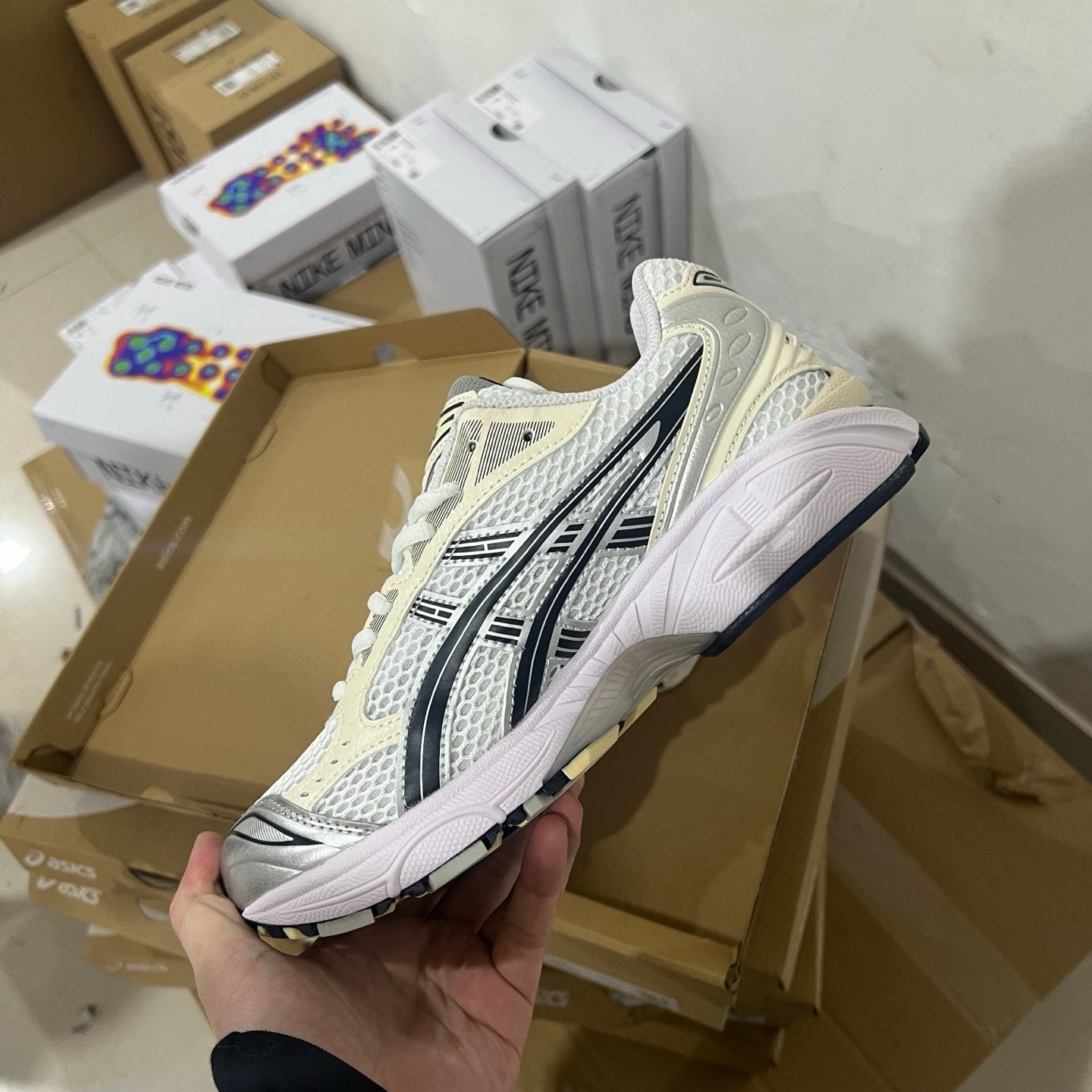 Kayano 14 Bege White Black