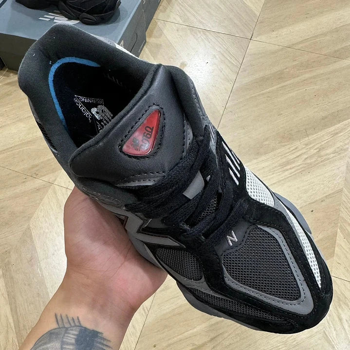 NB 9060 Black Castlerock