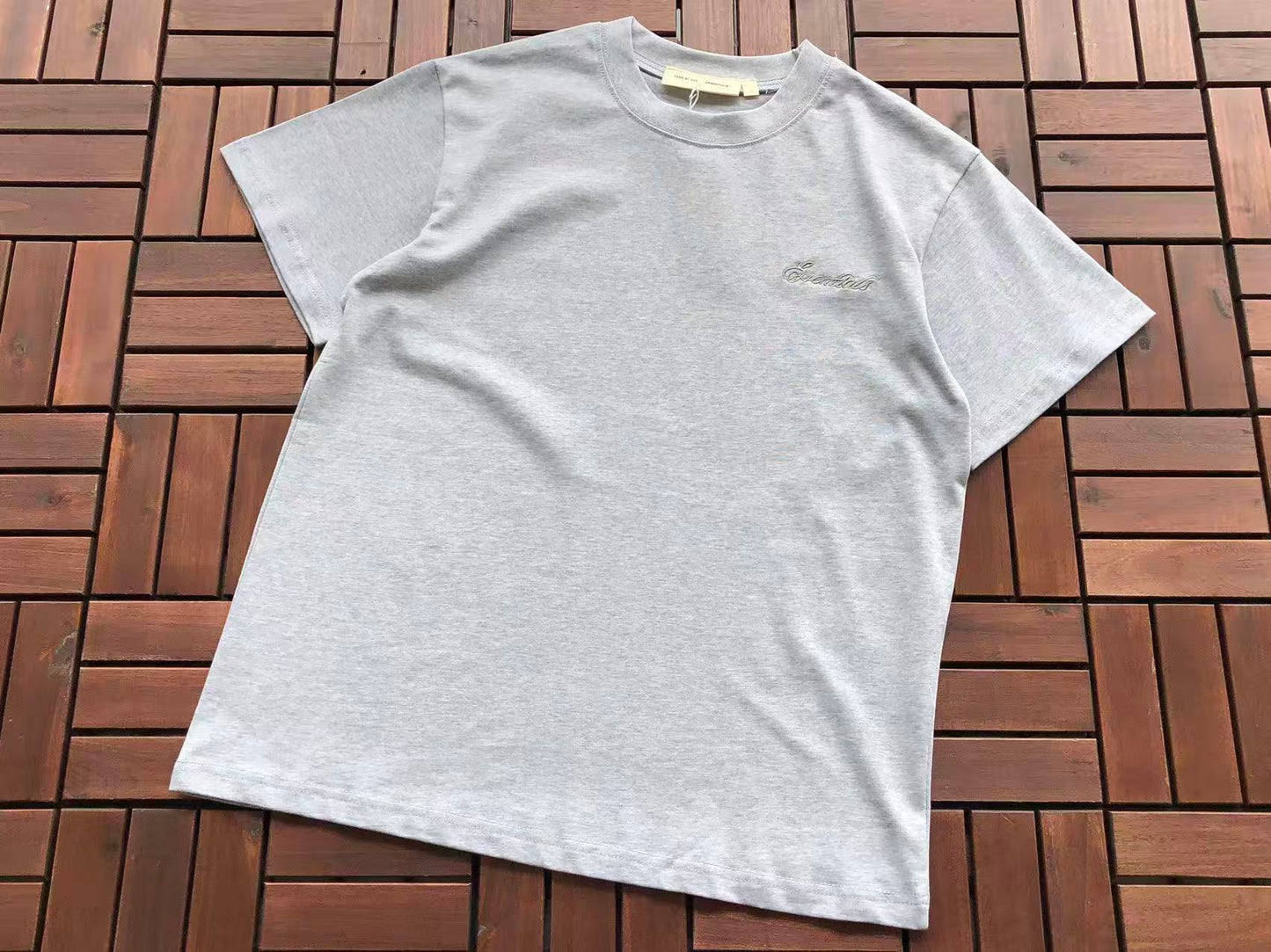 T-Shirts ESSENT