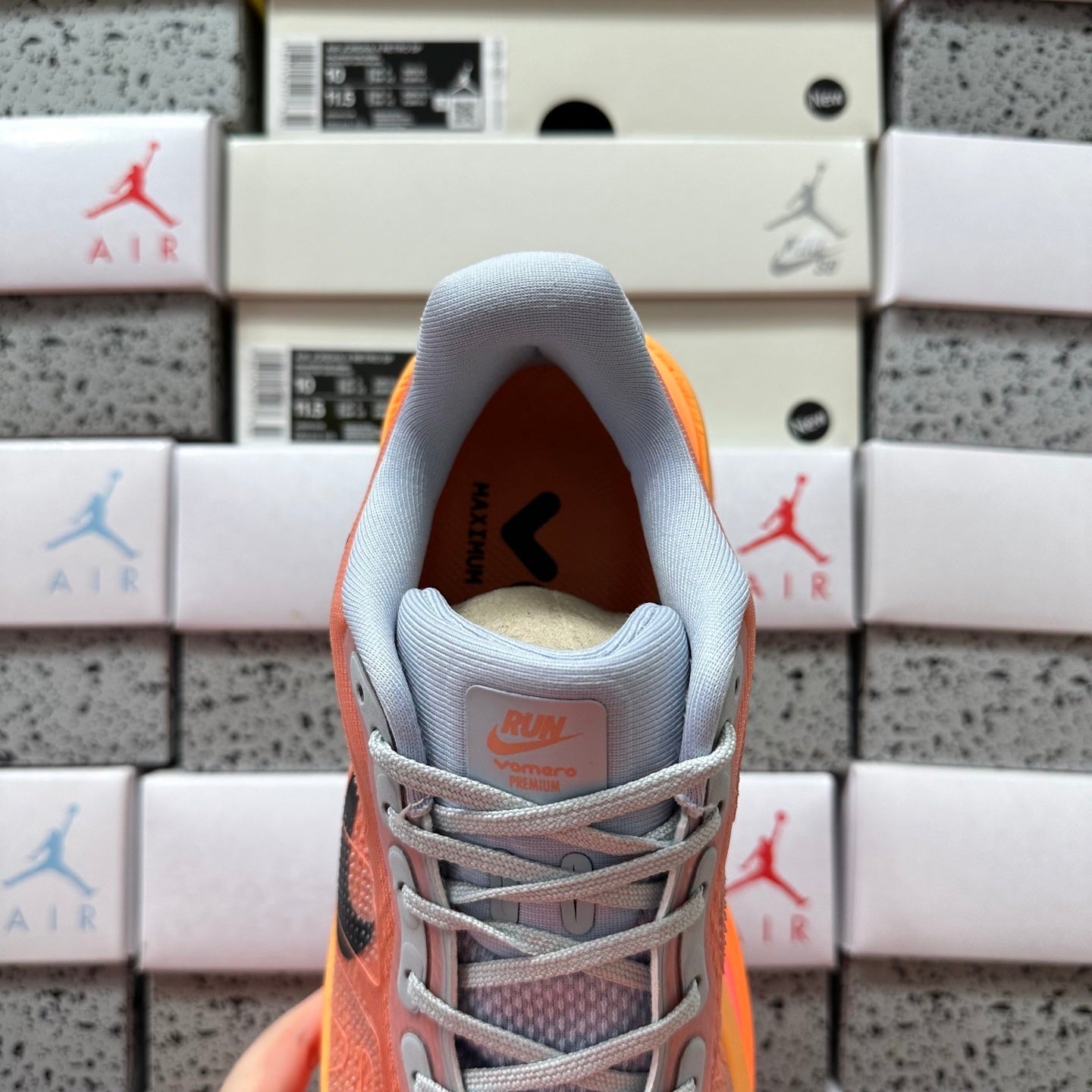 Vomero Premium Orange