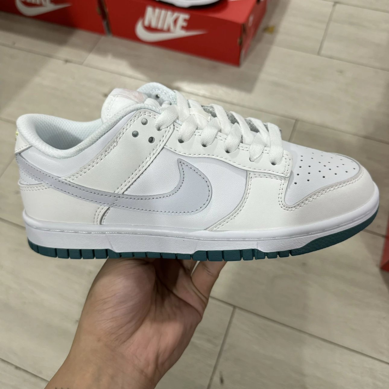 Low White