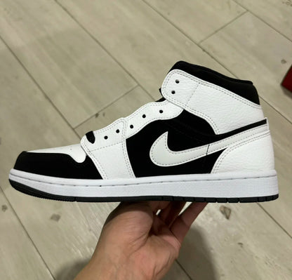 Air Jordan 1 Mid Reverse Panda