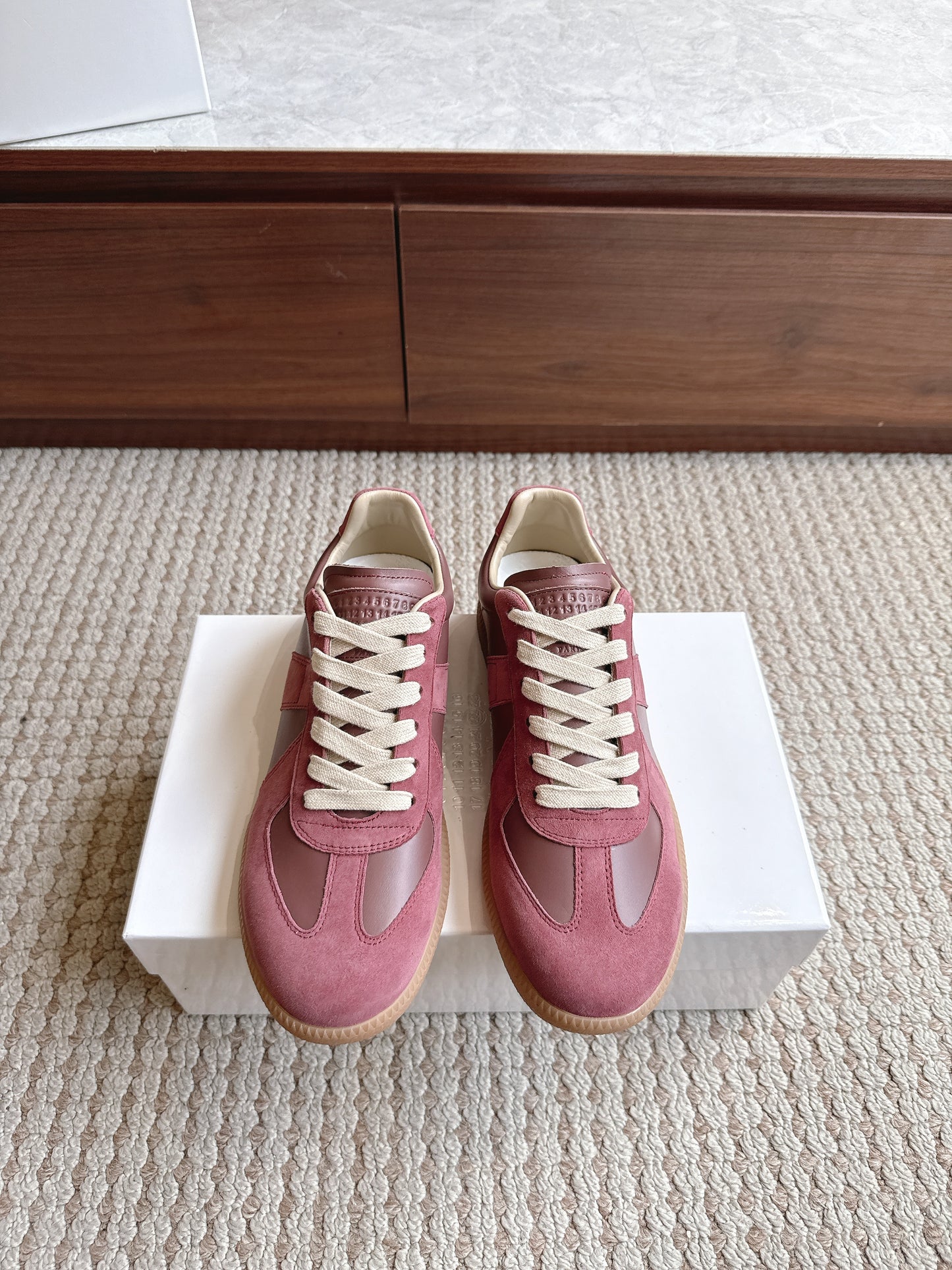 Maison Wine Gum Sole
