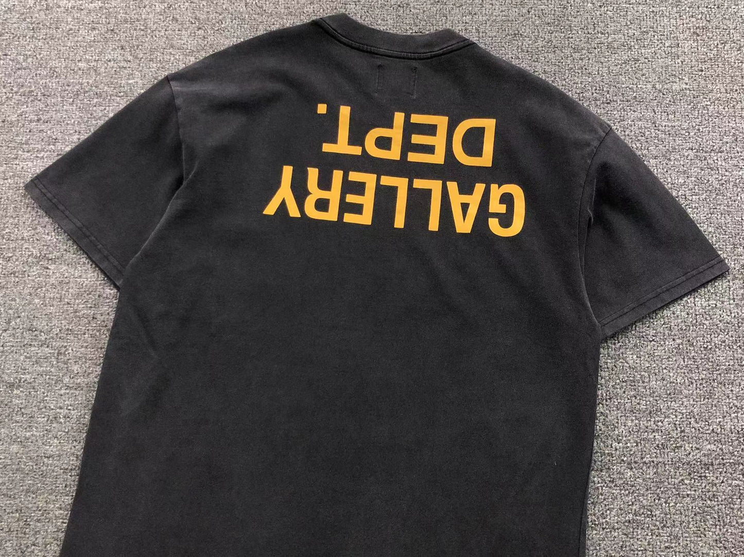 T-shirt GALLERY DEPT
