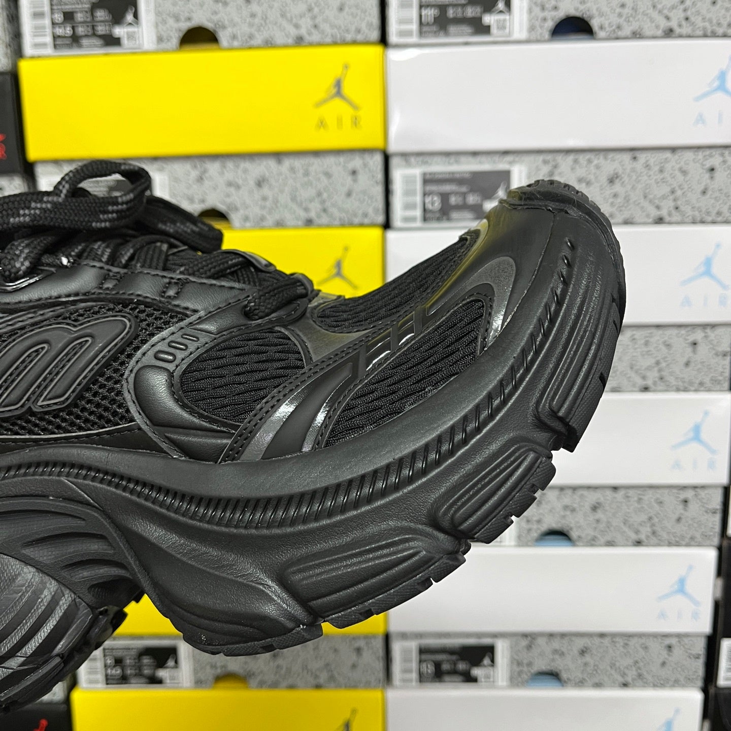 BLG 10XL Triple Black