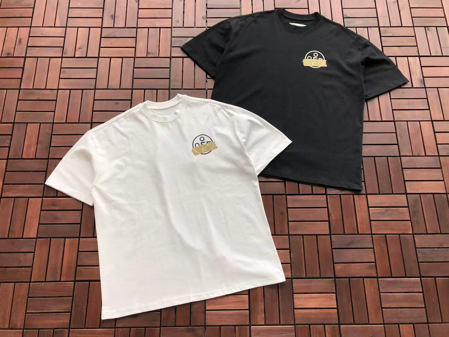 T-shirt Off