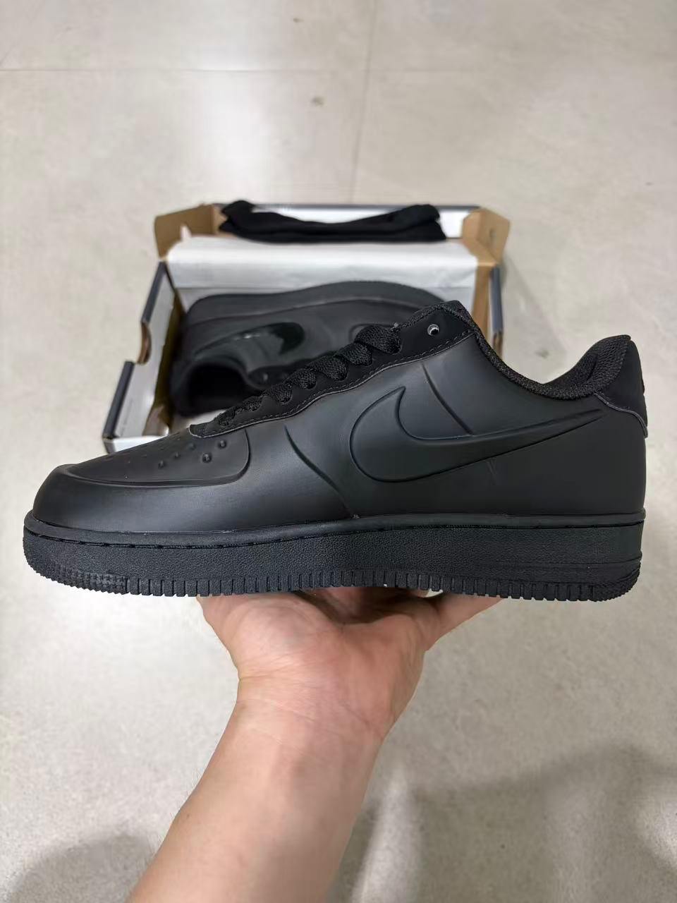 AF1 Pure Black