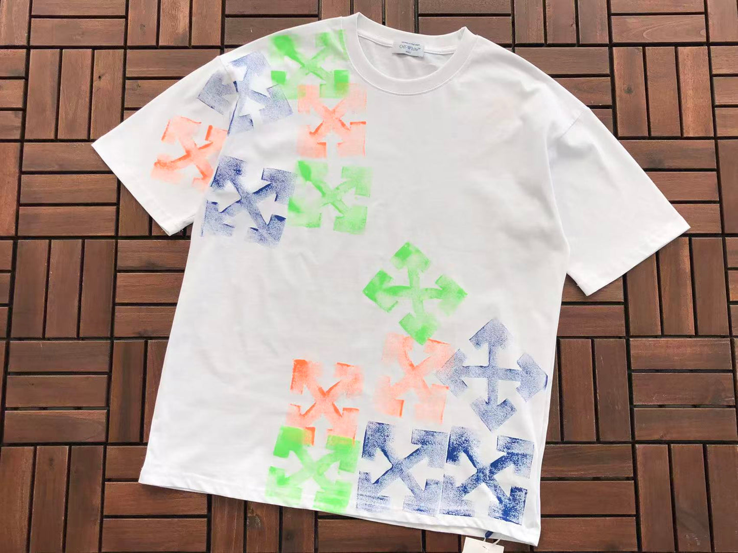 T-shirt Off