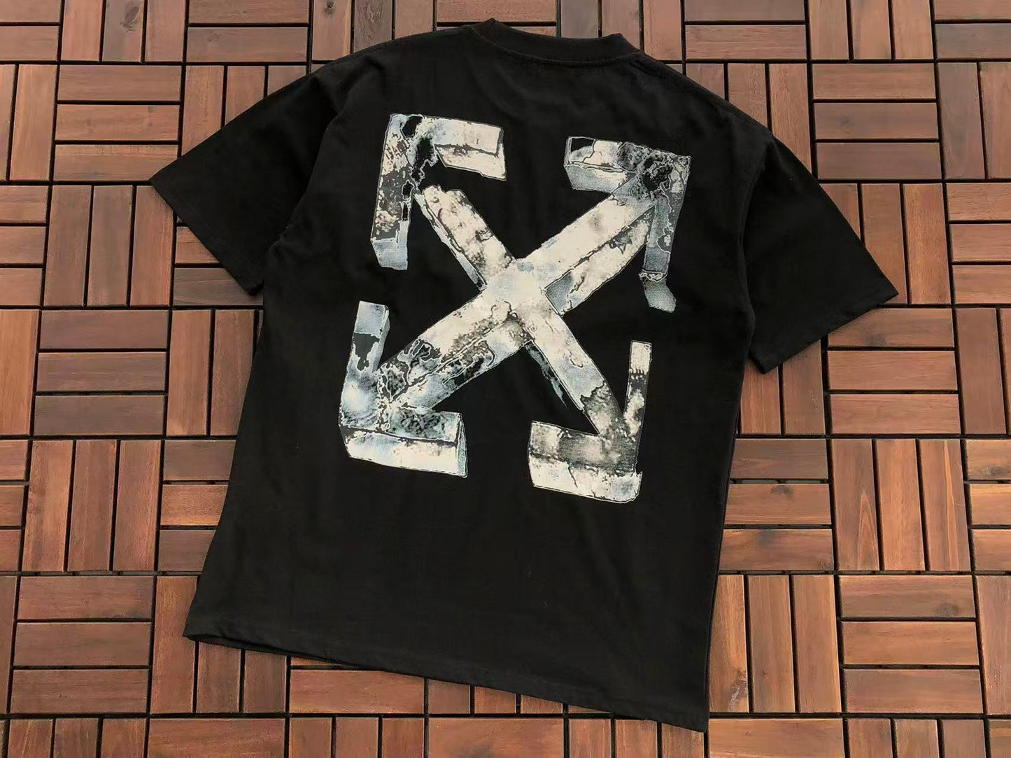 T-shirt Off