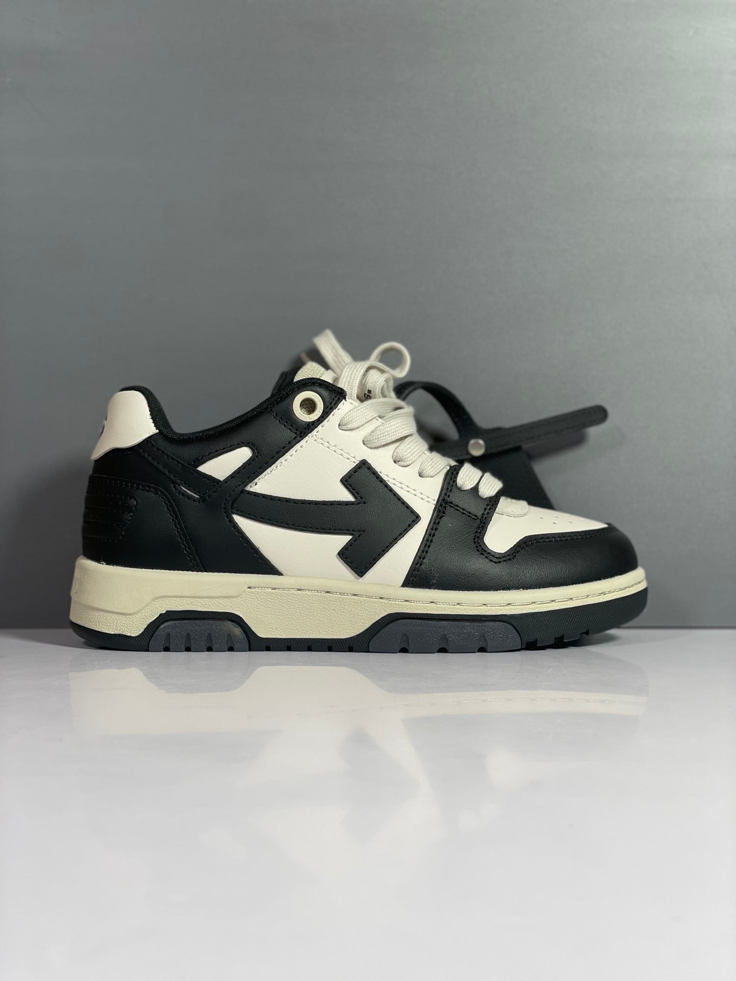 OF Out of Office Cream Black
