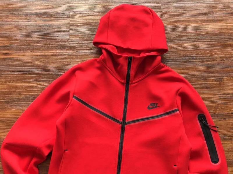 Conjunto Tech Fleece Vermelho