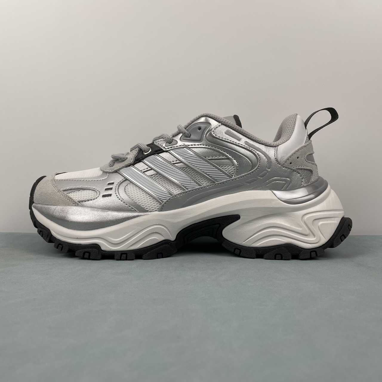 AD Shadow Fever Iron Silver
