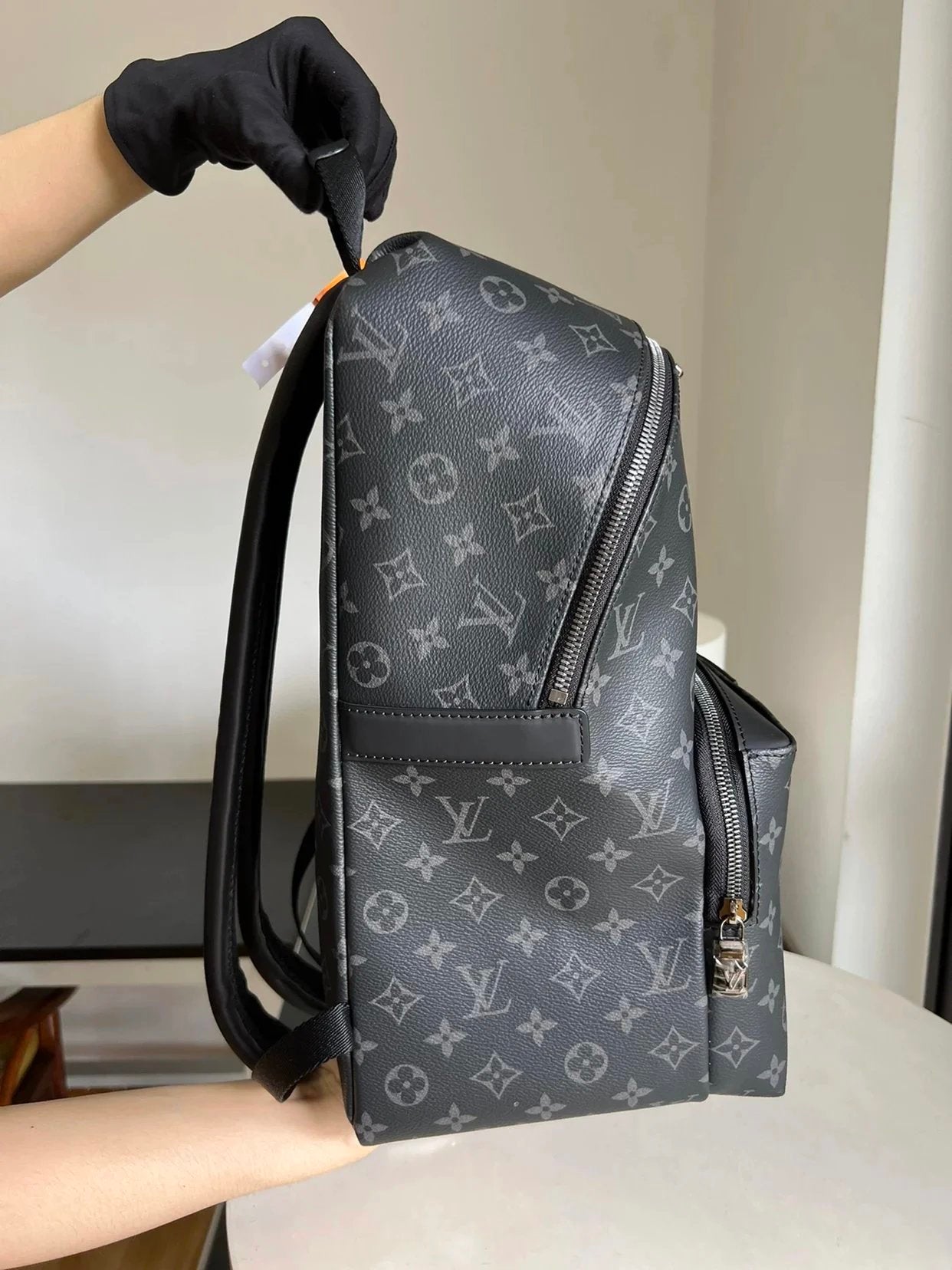 Louis Vuitton Discovery