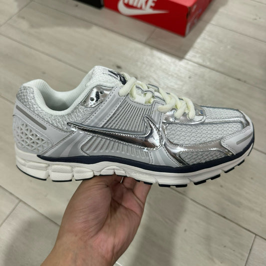 Air Zoom Vomero 5 Silver