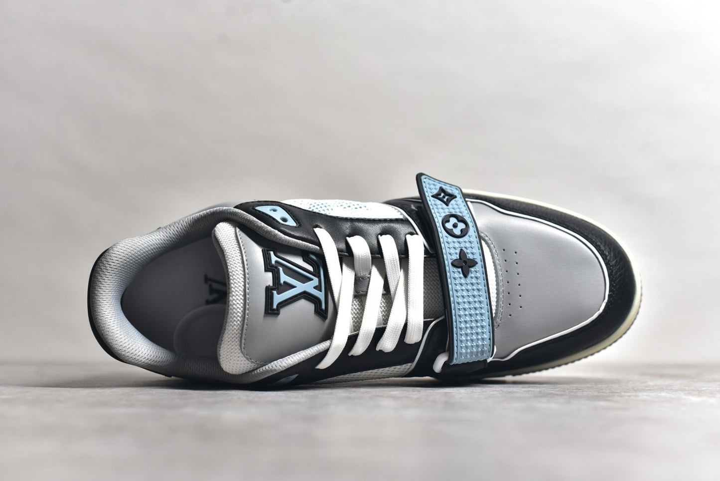 Trainer Blue and Green
