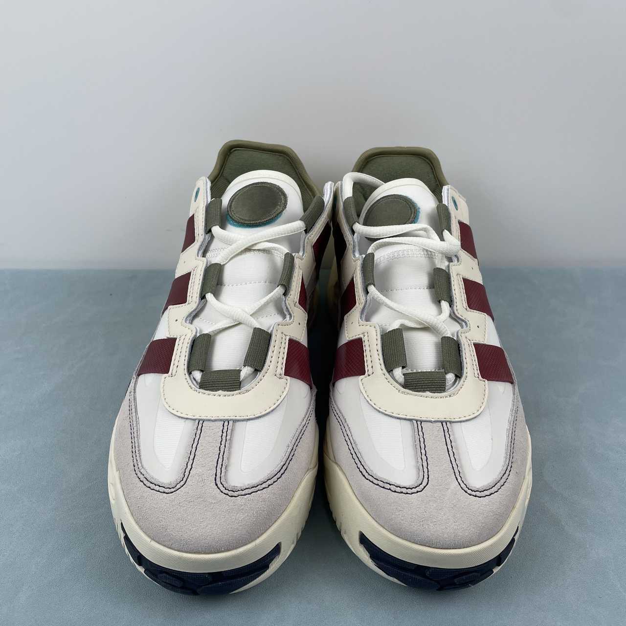 AD Niteball White Red Wine