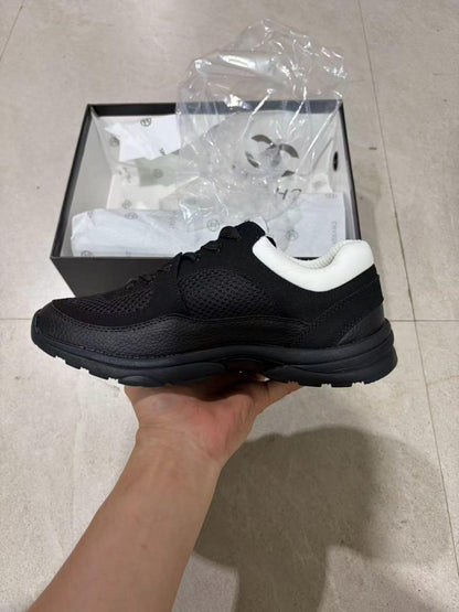CHN Chanel Wmns CC Black White