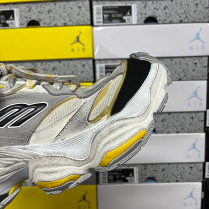 BLG Cargo White/Grey/Yellow/Black