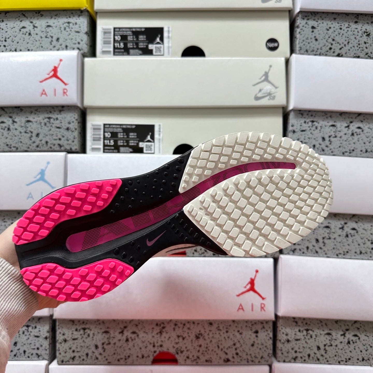 Pegasus Premium Black/Pink