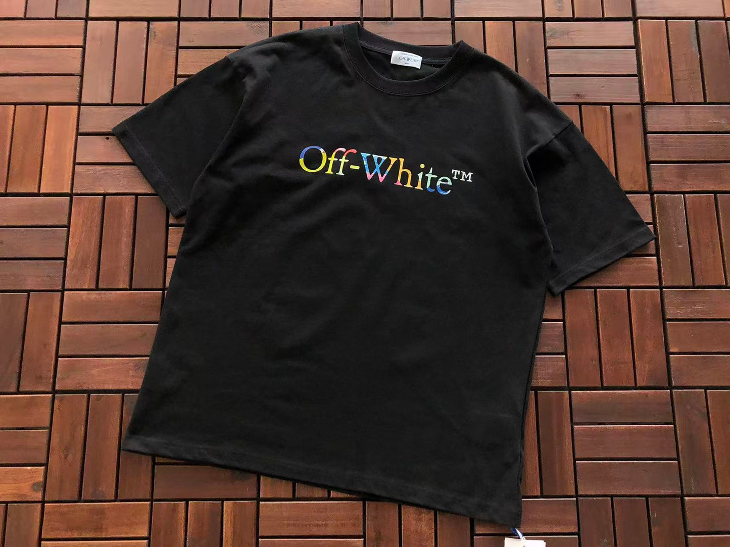 T-shirt Off