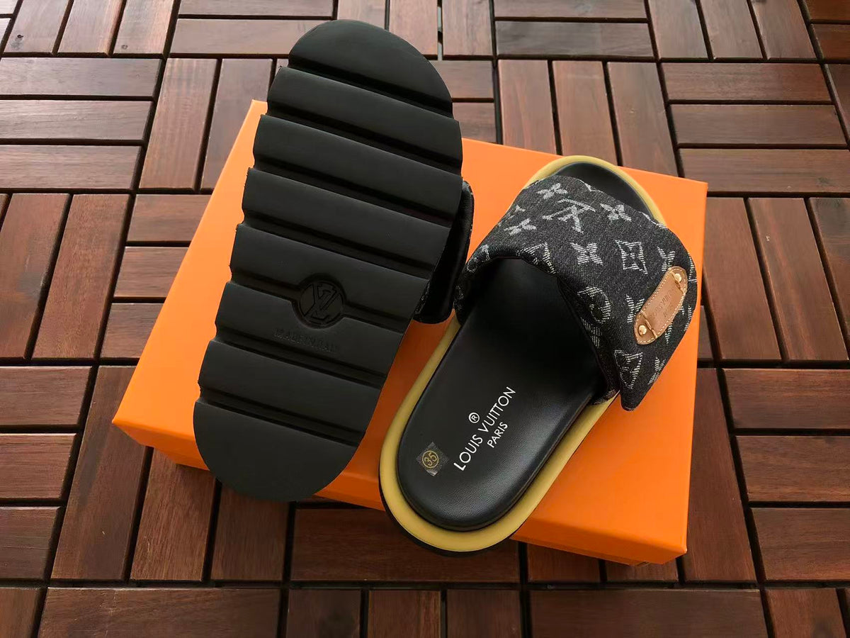 Chinelos Lv