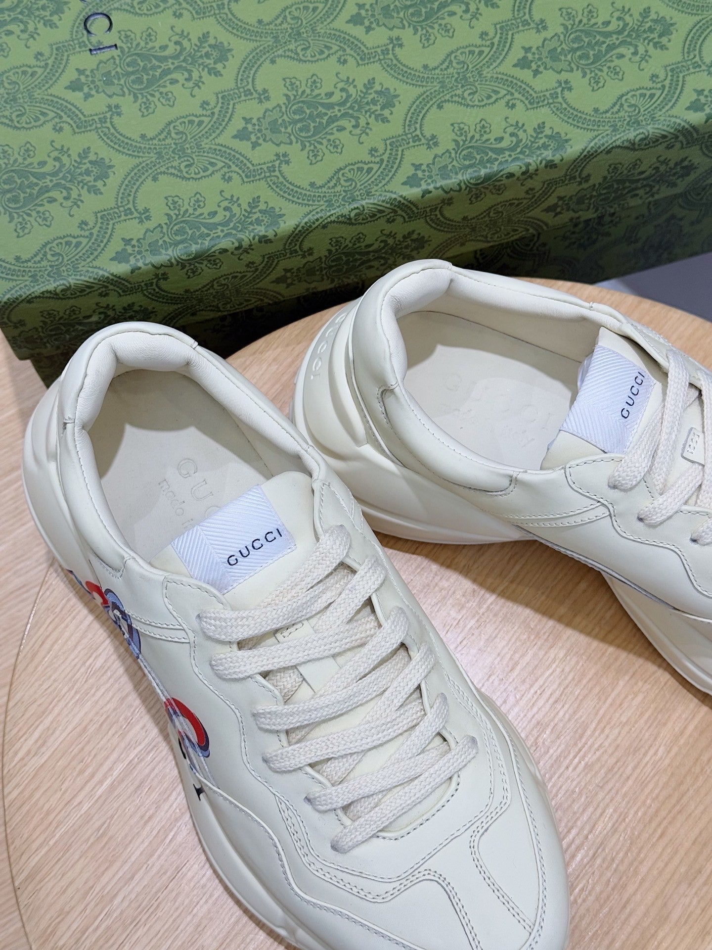 Gu Shoes
